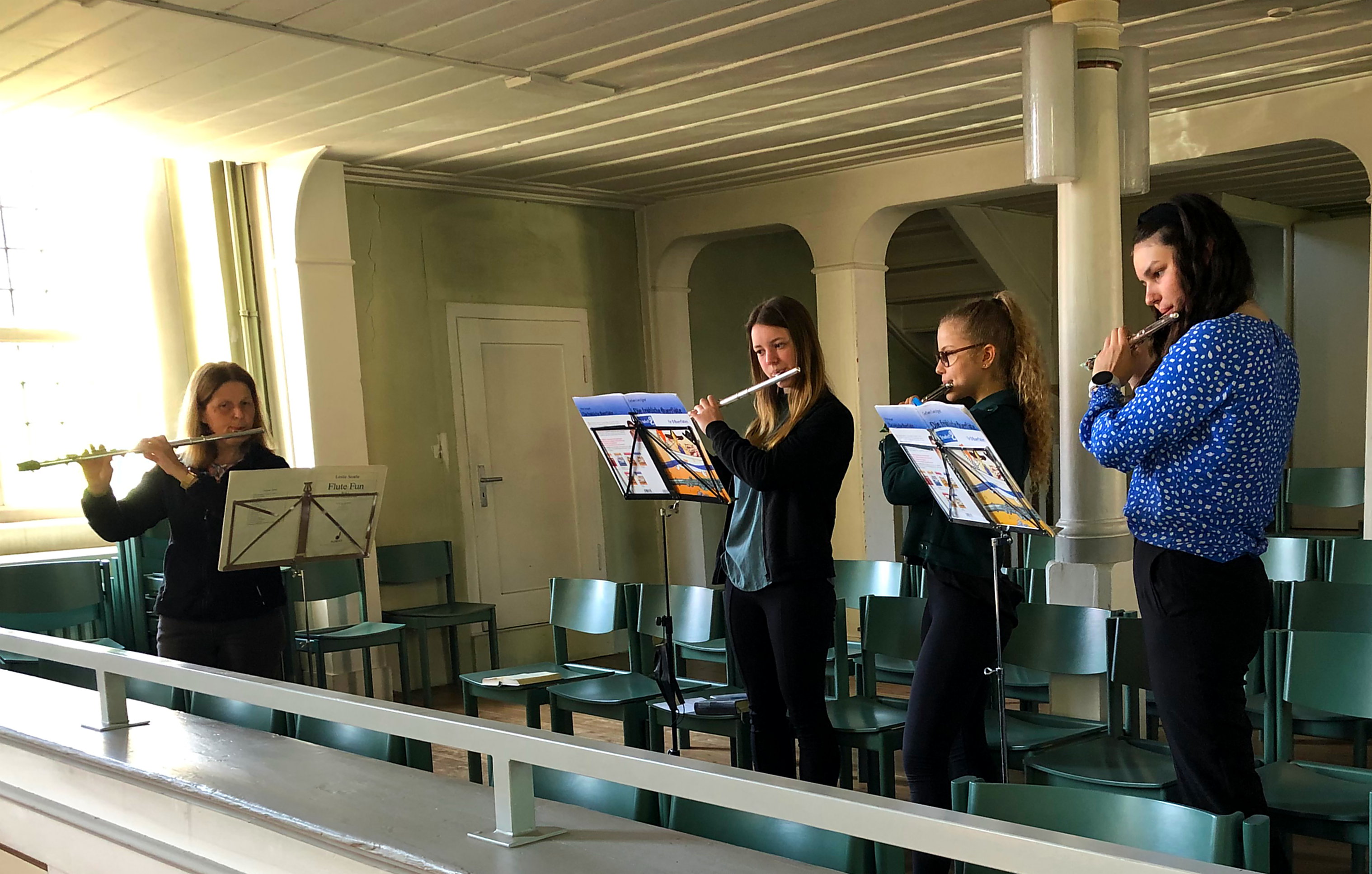 Querfloetenensemble der Kreismusikschule beim Gottesdienst in der St. Jacobi Schlosskirche in Osterode2